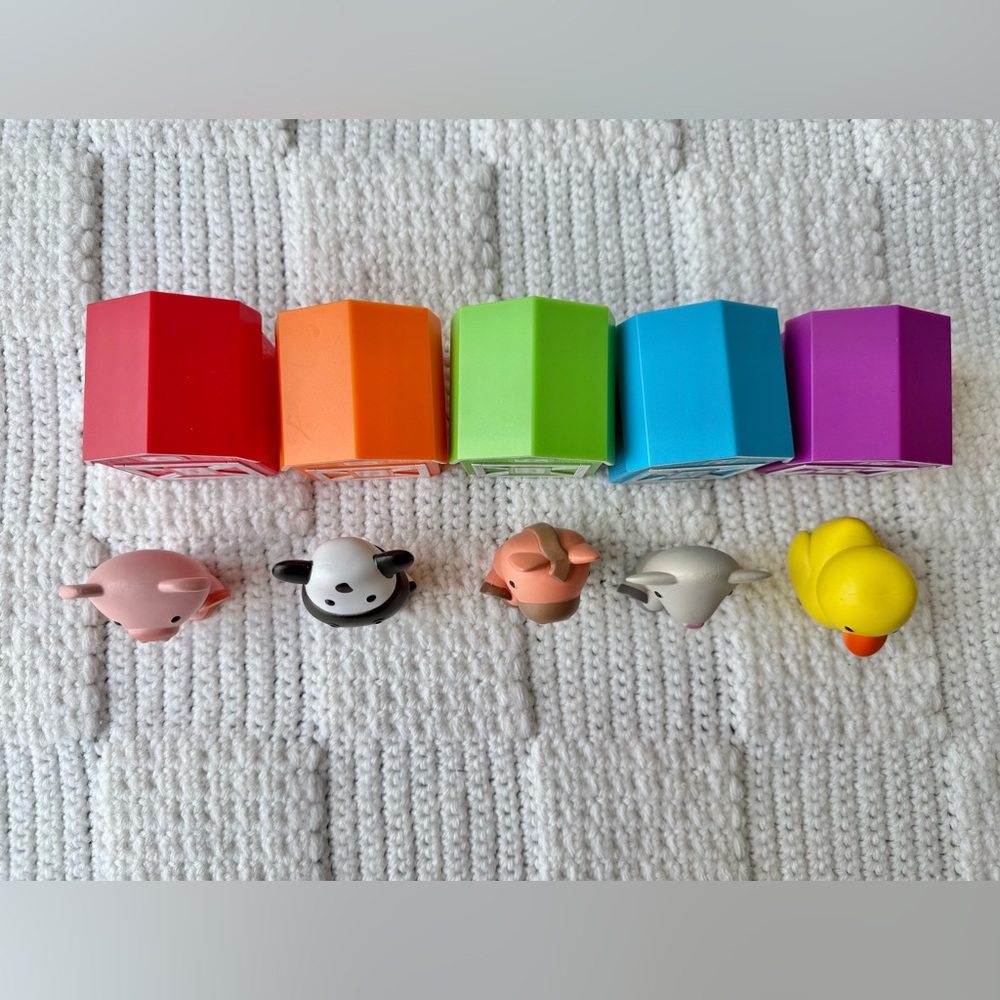 Learning Resources Peekaboo Learning Farm - Picture 9 of 10